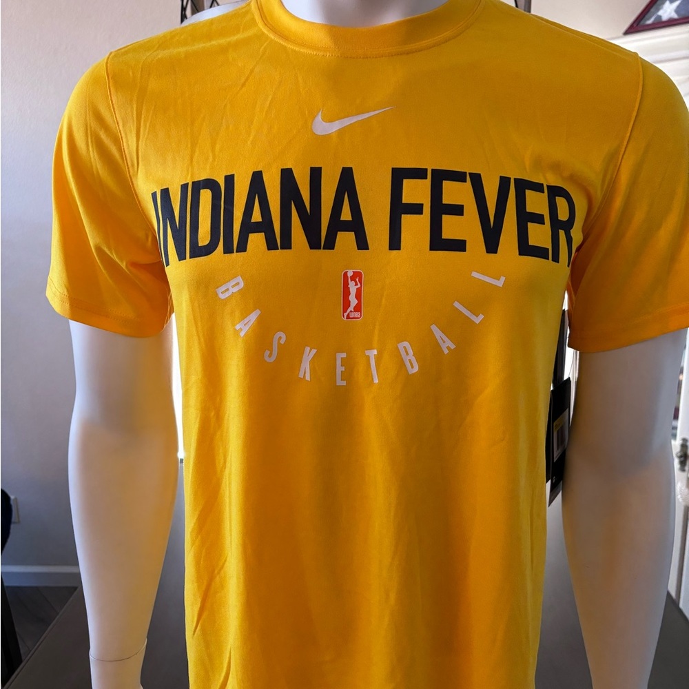 New Nike WNBA Indiana Fever T shirt various sizes